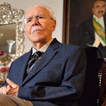 José Sarney recebe alta após cirurgia abdominal e nove dias de internação em São Luís