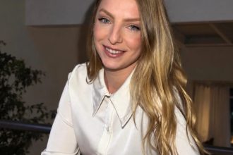 Jovem começa a produzir bebida milenar à base de mel com apenas R$ 600 e entra para lista da Forbes das mais poderosas do agro