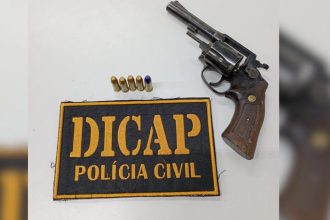 Jovem suspeito de envolvimento em homicídio é detido com arma de fogo em Timon, no MA