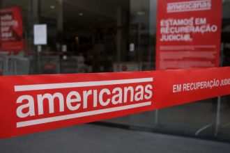 Justiça torna réus 12 ex-executivos da Americanas por fraude