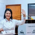Keiko Fujimori anuncia regras mais rígidas para estudantes no Peru