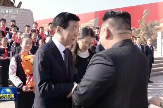 Kim Jong-un visita China um dia após pedir 'exército mais forte' e 'revolução militar'