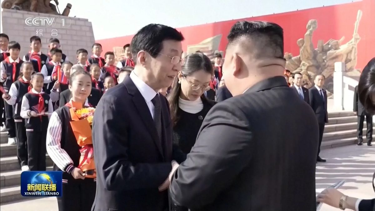 Kim Jong-un visita China um dia após pedir 'exército mais forte' e 'revolução militar'
