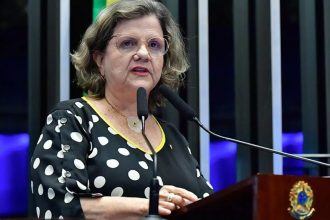 Líder do governo no Senado quer votar hoje a PEC da Escala 6×1 em dois turnos