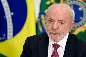 Lula diz que entregará nesta terça ao TSE sigilos bancário e telefônico dele e dos filhos