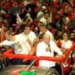 Lula diz que “Globo” está sob “suspeição” após almoço com Flávio