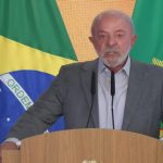 Lula diz que ricos gostam de acumular dívidas