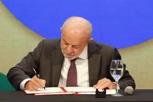Lula envia PEC da tarifa zero ao Congresso