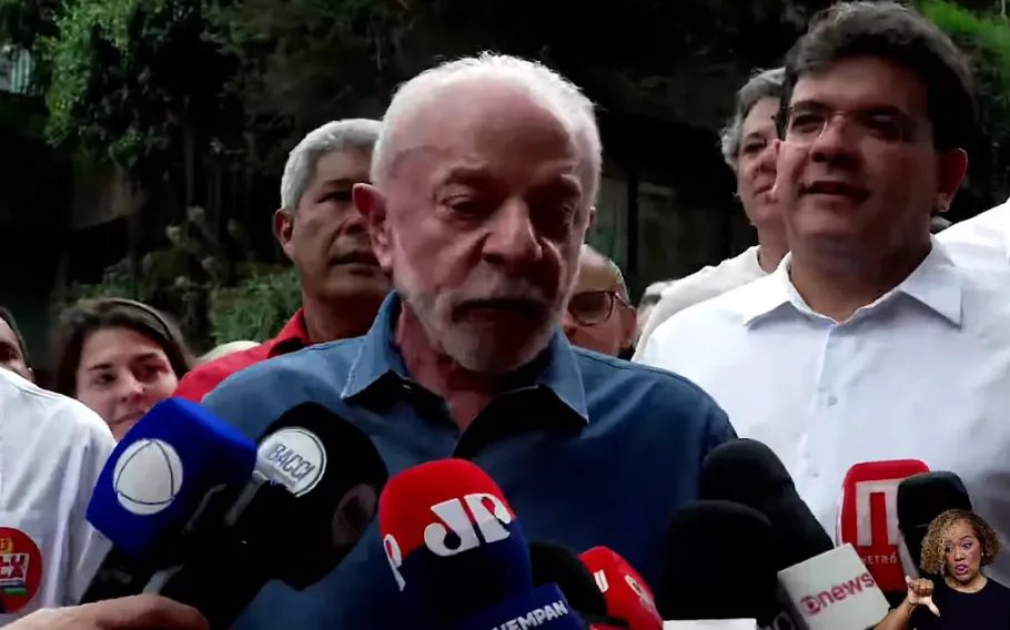 Lula espalha mais fake news contra Flávio