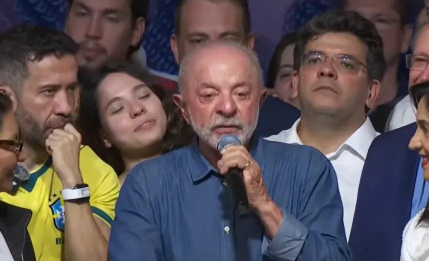 Lula ironiza adversário: ‘Bolsonaro só perde, porra’
