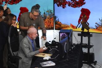 Lula mira jovens e promete financiar formação no setor de games
