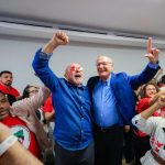 Lula pede Hino da Independência na festa da vitória