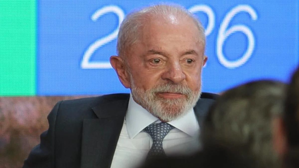 Lula quer levar PEC do transporte gratuito à votação ainda este ano