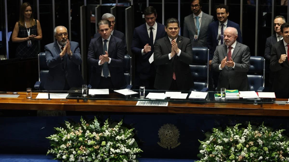 Lula: “Sem divergência, a democracia vai para o lixo”