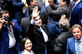 Maior bancada no Senado, PL se divide sobre enfrentar ou não Alcolumbre pela presidência do Senado