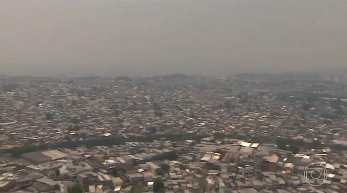 Manaus está coberta pela fumaça de queimadas há 10 dias