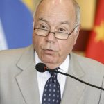 Mauro Vieira chega aos EUA para o G20 em meio ao silêncio de Trump sobre Lula