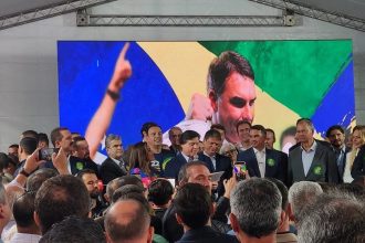 MDB anuncia apoio da maioria dos diretórios estaduais a Flávio