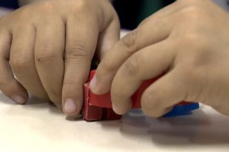 Médica alerta para risco de produtos corrosivos após alta de intoxicações acidentais de crianças em Campinas