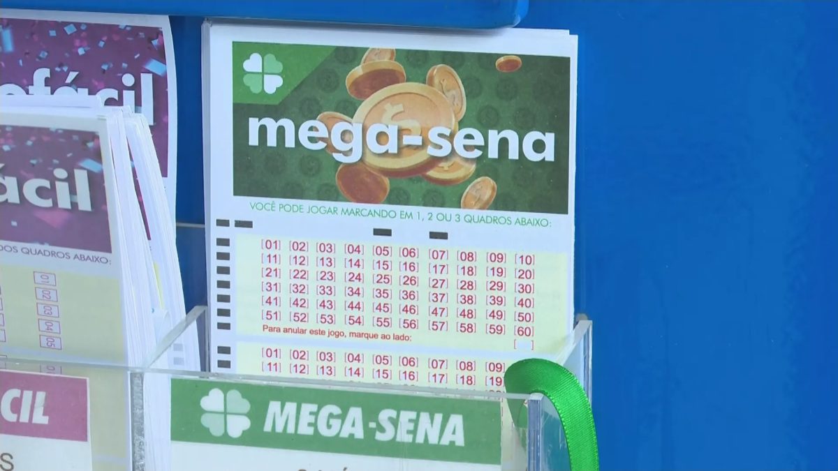 Mega-Sena acumula, e duas apostas do Paraná ganham R$ 20,7 mil cada; veja cidades