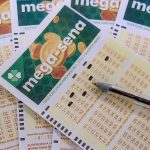 Mega-Sena: prêmio acumula novamente e vai a R$ 305 milhões