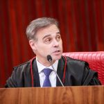 Mendonça determina a exclusão de propaganda de Lula que aponta cortes em programas sociais em caso de vitória de Flávio Bolsonaro