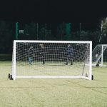 Menina de 3 anos morre após ser atingida por trave de futebol em festa do Dia das Crianças