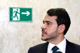 Messias diz que Senado aprovará fim da 6 X 1 e pede votos para Lula