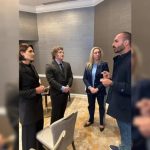 Milei e Eduardo Bolsonaro participam do mesmo evento nos EUA na 4ª