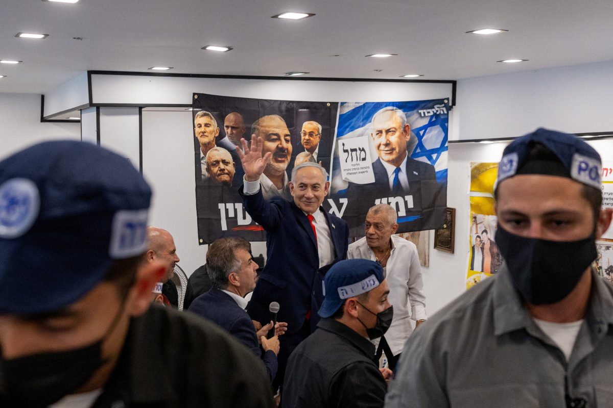 Milhares de israelenses voltam ao país apenas para votar