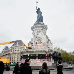 Milhares protestam em Paris após Justiça derrubar proibição de manifestação