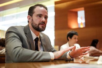 Ministro da Fazenda anuncia projeto para mirar centro da meta fiscal e diz que espera 'racionalidade' do mercado