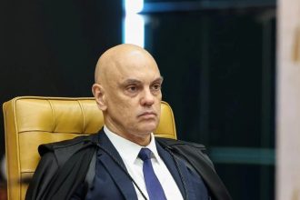 Moraes autoriza Bolsonaro a receber visitas de grupo de oração
