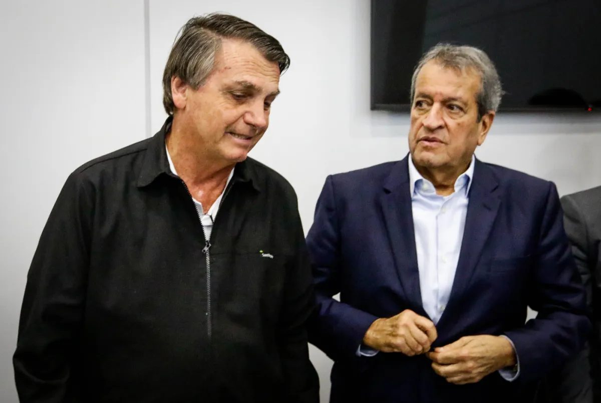 Moraes autoriza Valdemar a visitar Jair Bolsonaro em meio à crise no PL