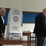 Moraes vota e diz que sistema eleitoral do Brasil é o melhor do mundo