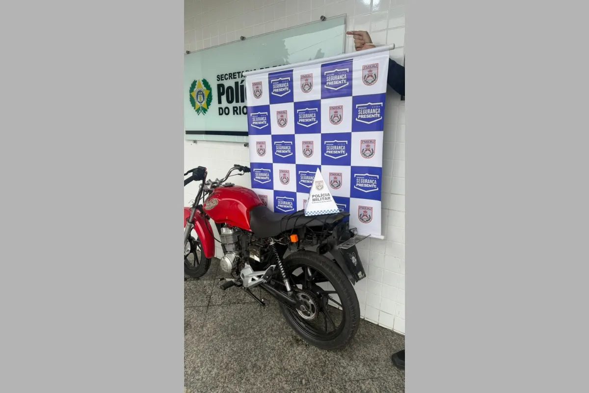Motociclista é preso por manobra perigosa em avenida de Campos; VÍDEO