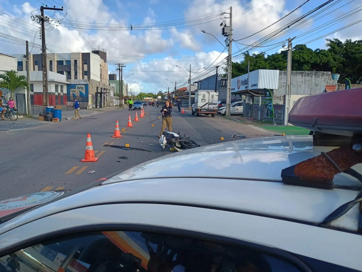 Motorista de caminhonete suspeito de matar homem em acidente se entrega para a polícia, em João Pessoa