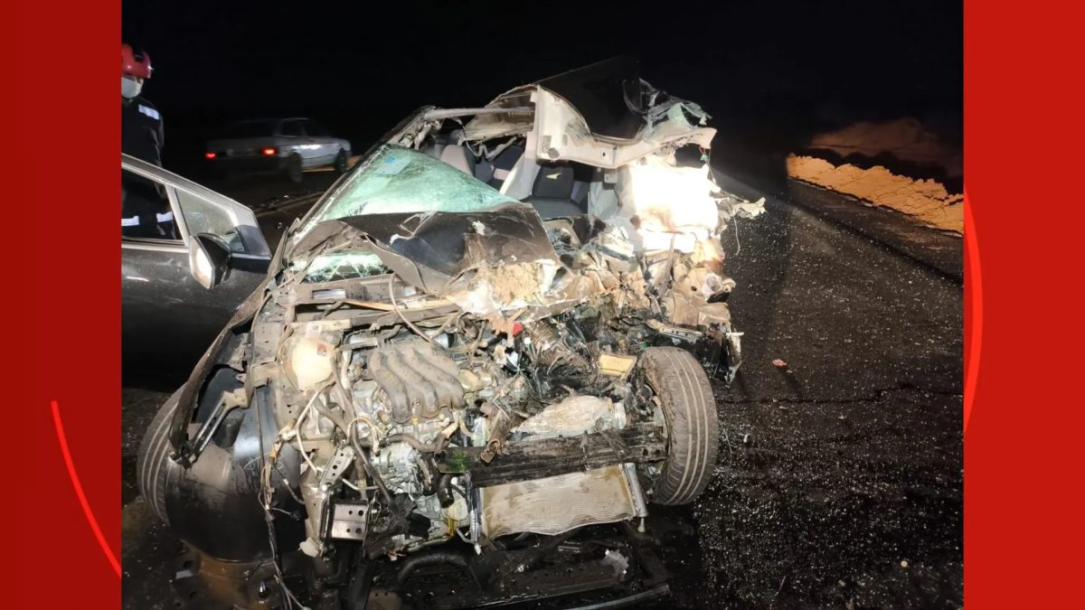 Motorista de carro morre após bater de frente com caminhão na BR-364 em Vilhena, RO