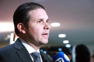 Motta reúne líderes para definir pauta da Câmara; reforma do Judiciário entra no radar