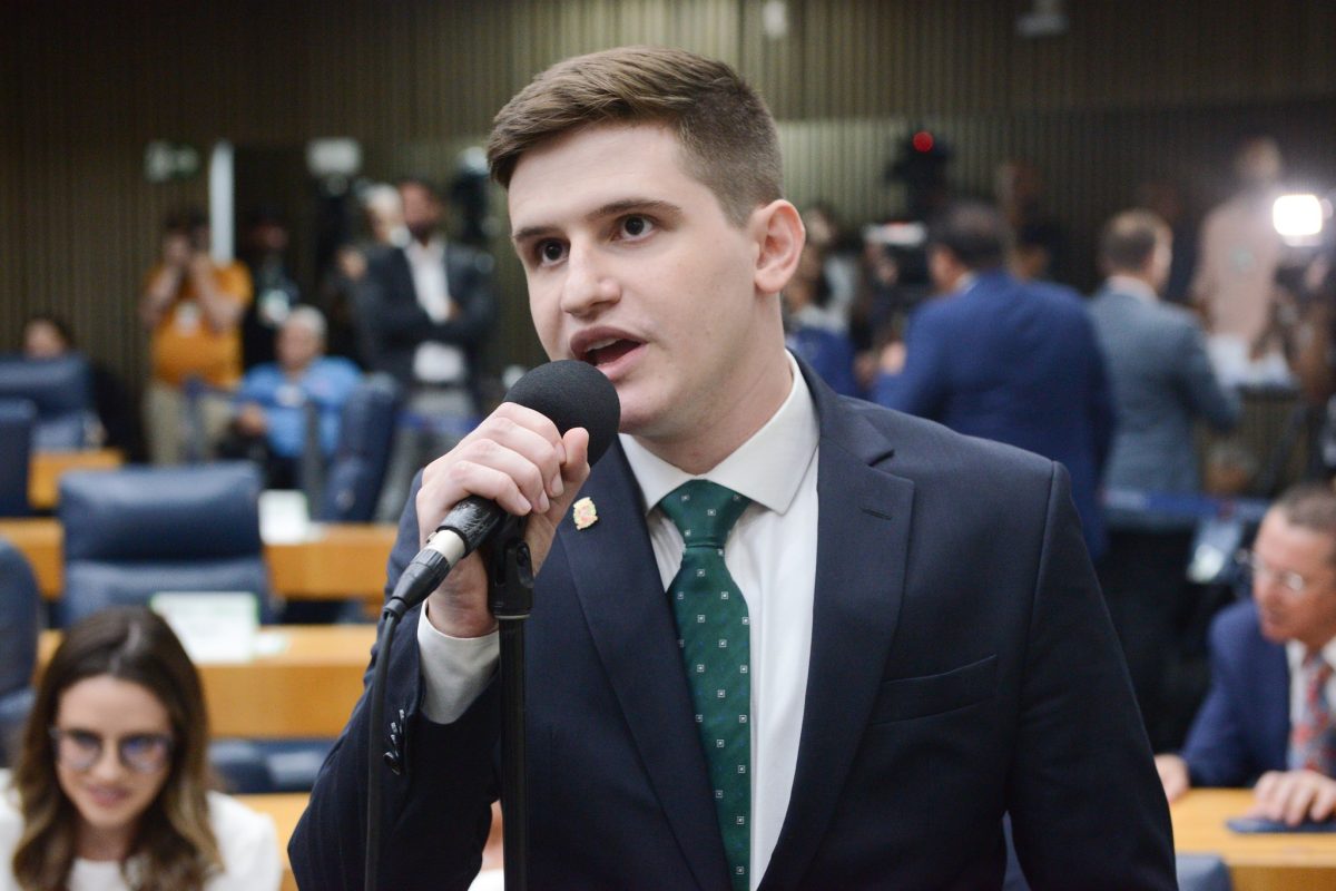MP abre investigação contra Lucas Pavanato por supostas ofensas a minorias