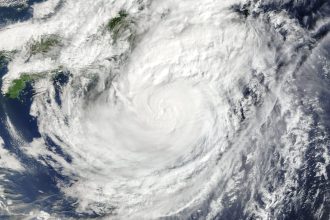 Mudança climática aumentou umidade que alimentou chuva extrema de tufão no Japão