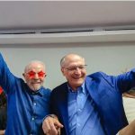 Na Avenida Paulista, Lula diz que quarto mandato é ‘fato histórico que deve ao povo brasileiro’