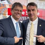 Na reta final, Tarcísio coordena mobilização de mais de 90 atos pró-Flavio em SP