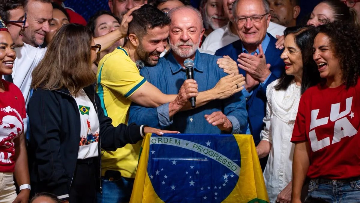 Nas 10 cidades onde a abstenção mais caiu entre os turnos, veja como foi a votação para presidente