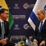 Netanyahu chama Brasil de “pequeno país” e considera ir à posse de Flávio