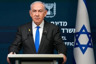 Netanyahu chama Brasil de ‘pequeno país’ e sugere ida à eventual posse de Flávio