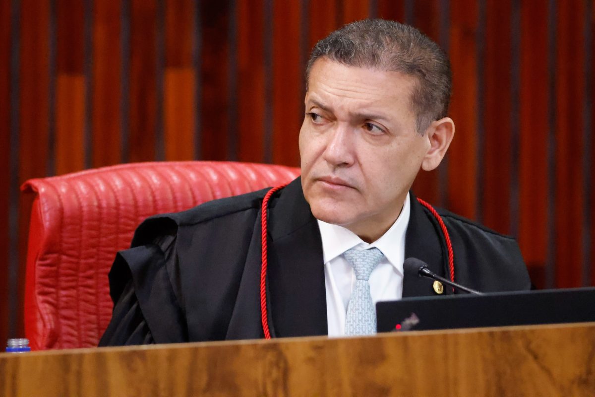 Nunes Marques suspende liminar de Cueva, determina retirada do ar do canal 'Exército do Lula' até ser registrado no TSE