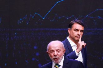 O que falta para abrirem o sigilo de Flávio Bolsonaro e Lula?