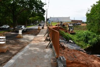 Obras em ponte sinalizada por risco de afundamento são concluídas em Presidente Prudente