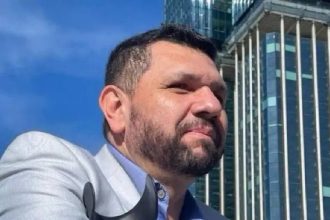 Oswaldo Eustáquio pede acareação com Mauro Cid